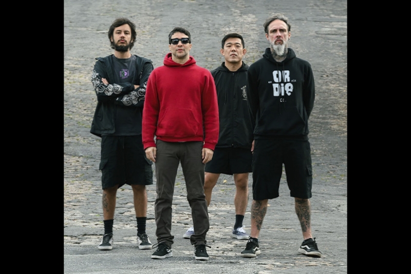 DEAD FISH LAN&Ccedil;A EDI&Ccedil;&Atilde;O DELUXE DE "LABIRINTO DA MEM&Oacute;RIA"