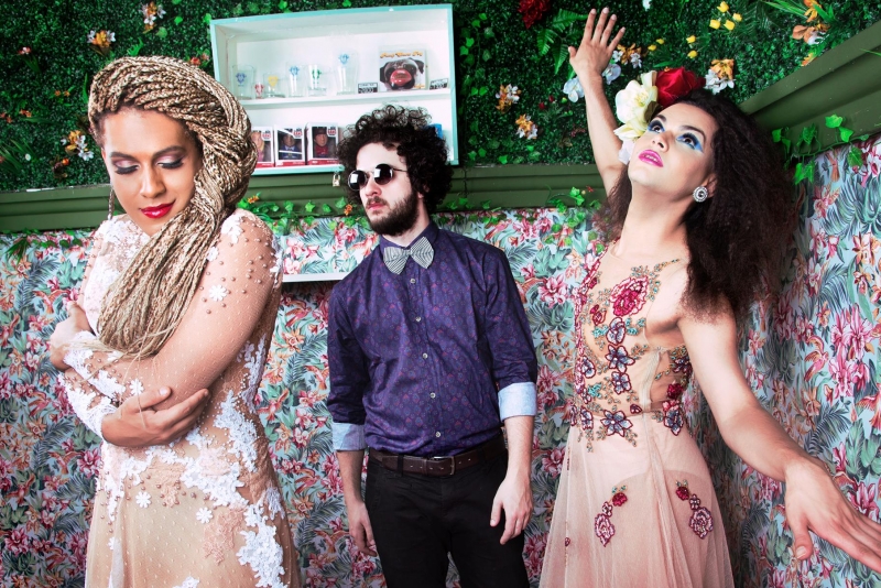 AS BAHIAS E A COZINHA MINEIRA TRAZEM A PORTO ALEGRE O SHOW DO NOVO ÁLBUM BIXA