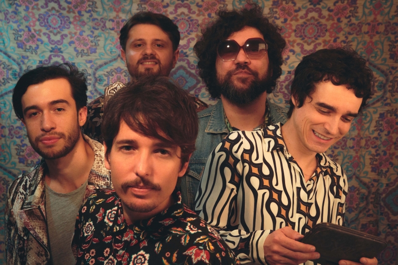 SEM MAQUIAGEM, O NOVO CLIPE DA CARTOLAS CHEGA DIA 23 ÀS PLATAFORMAS DE STREAMING