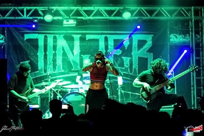 JINJER -A FORÇA DO METALCORE UCRÂNIANO LEVANTANDO A GALERA PELA PRIMEIRA VEZ EM PORTO ALEGRE