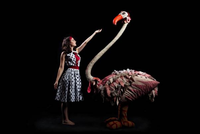 TEATRO NEGRO DE PRAGA, DIA 10 DE FEVEREIRO, NO TEATRO DO BOURBON COUNTRY