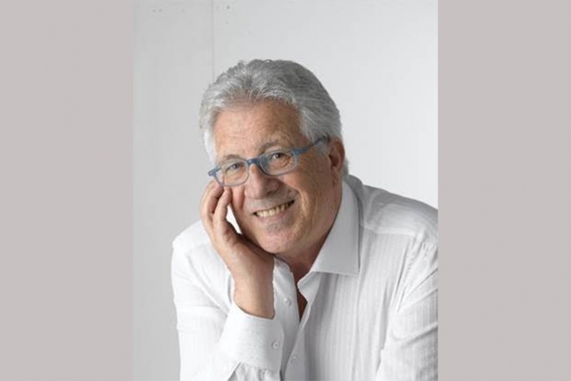 PEPPINO DI CAPRI, DIA 16 DE MARÇO, NO TEATRO DO SESI