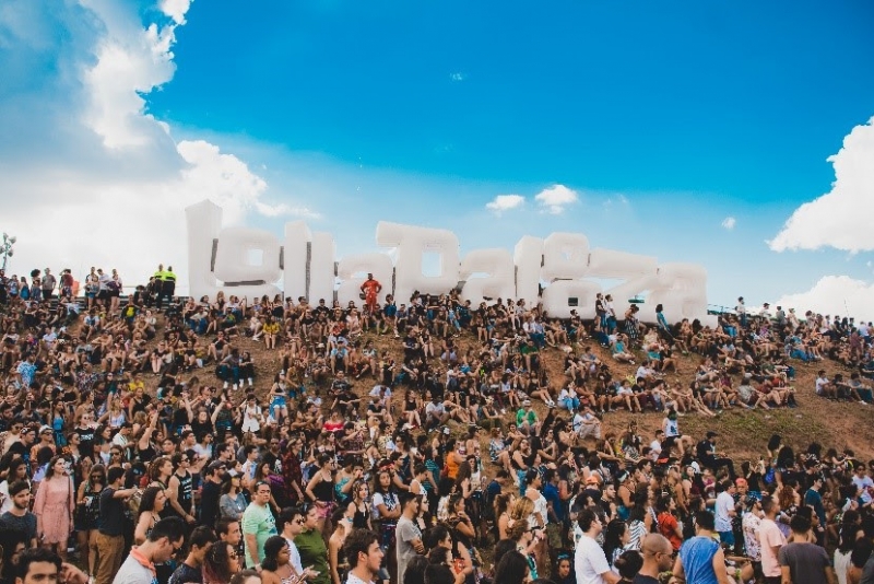 LOLLAPALOOZA BRASIL 2019 APRESENTA O LOLLA TRANSFER E ESTACIONAMENTO DENTRO DO AUTÓDROMO DE INTERLAGOS