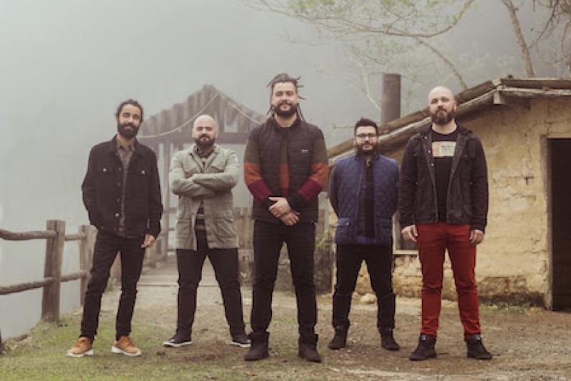 OPINIÃO PRODUTORA APRESENTA: MANEVA 