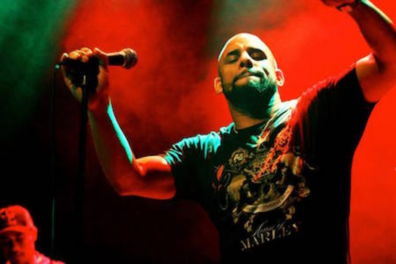OPINIÃO E PISCA PRODUTORA APRESENTAM MITCHELL BRUNINGS – TRIBUTO A BOB MARLEY 