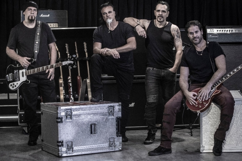 DOCTOR PHEABES: JAM COM MÚSICOS DO DR SIN E SHAMAN