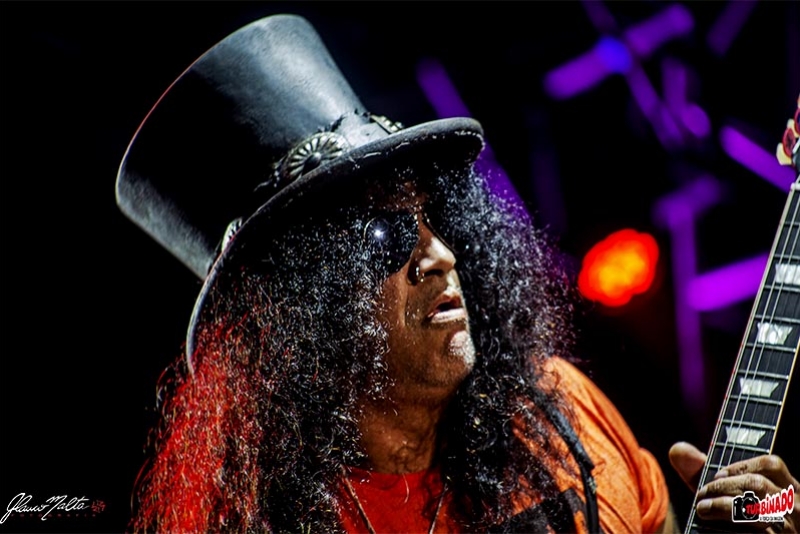 SLASH FT. MYLES KENNEDY & THE CONSPIRATORS - SHOW ELETRIZANTE ABRINDO A TOUR BRASILEIRA EM PORTO ALEGRE