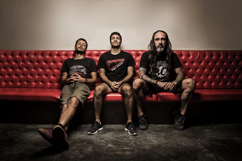 ABSTRATTI PRODUTORA APRESENTA: DEAD FISH  LANÇANDO O ÁLBUM ‘PONTO CEGO’