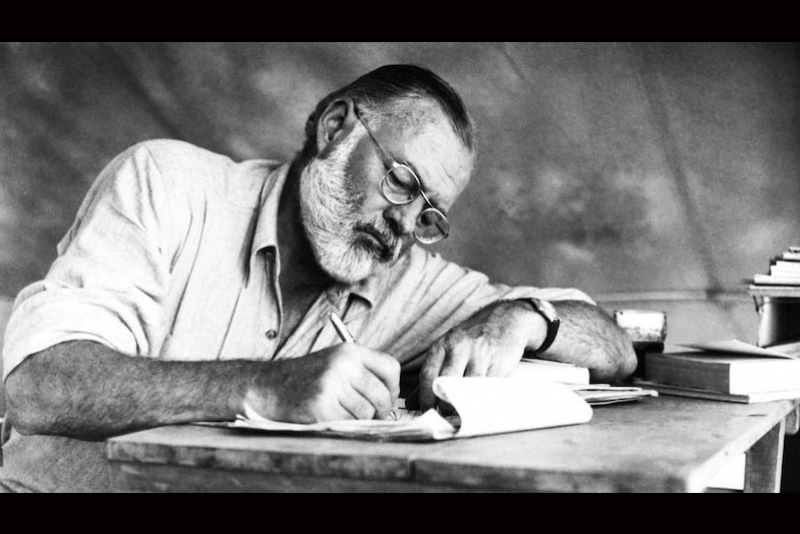 CONTOS DE HEMINGWAY E OUTROS CLÁSSICOS DA LITERATURA SÃO TEMAS DE OFICINA DE LÍNGUA INGLESA NO INSTITUTO LING