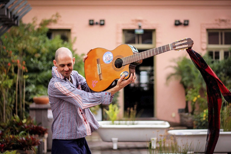 NENUNG EM DOSE DUPLA NA PRÓXIMA SEMANA NO TEATRO CARLOS CARVALHO, DA CASA DE CULTURA MÁRIO QUINTANA