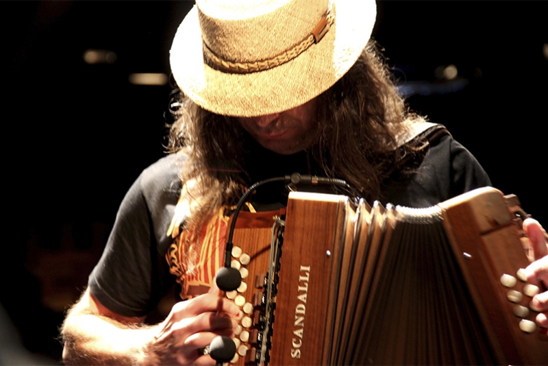 SHOW DE RENATO BORGHETTI TRIO É TRANSFERIDO PARA 09 DE NOVEMBRO NO THEATRO SÃO PEDRO