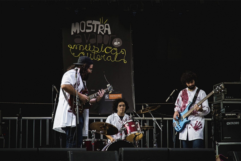LABORATÓRIO SUICIDA:  POWER TRIO PELOTENSE LANÇA ÁLBUM HOMÔNIMO