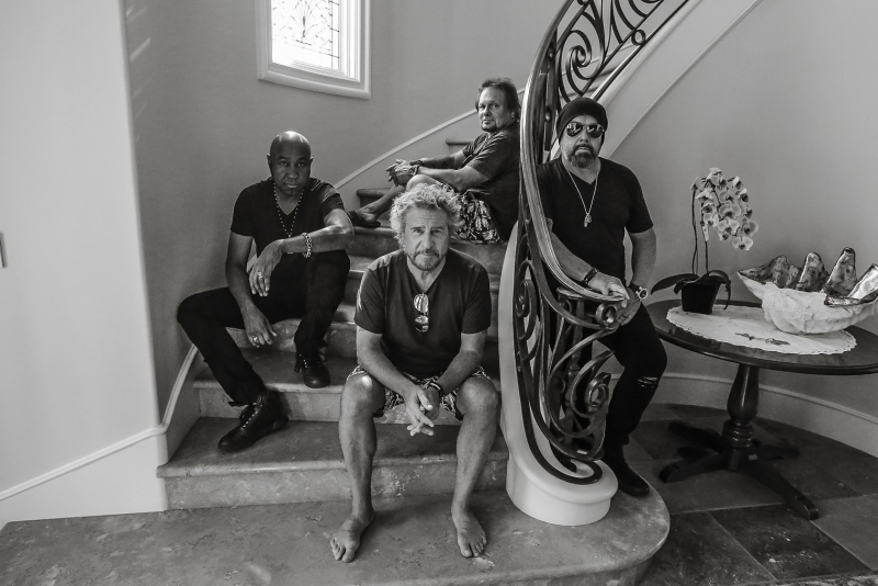 PORTO ALEGRE PODERÁ CONFERIR EM MARÇO A VITALIDADE DE SAMMY HAGAR, 72 ANOS, EM SHOW COM O THE CIRCLE