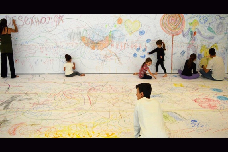 MISTURANDO MOVIMENTOS DE DANÇA COM DESENHO, PROJETO DESENHANÇA VOLTA AO INSTITUTO LING NESTE SÁBADO