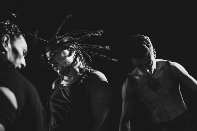 ESPETÁCULO DE DANÇA SAMBARACOTU TEM ÚLTIMAS APRESENTAÇÕES NESTA SEXTA E SÁBADO NO INSTITUTO LING