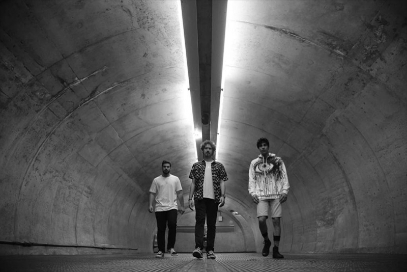 ARTE KEROSENE TRAZ LEVEZA E FILOSOFIA EM NOVO SINGLE ‘MOTIVO’, TAMBÉM EM LYRIC VIDEO