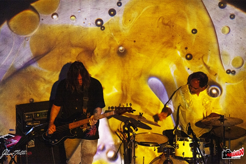 PINK FLOYD DAS ANTIGA  MANTENDO A ESSÊNCIA PSICODÉLICA