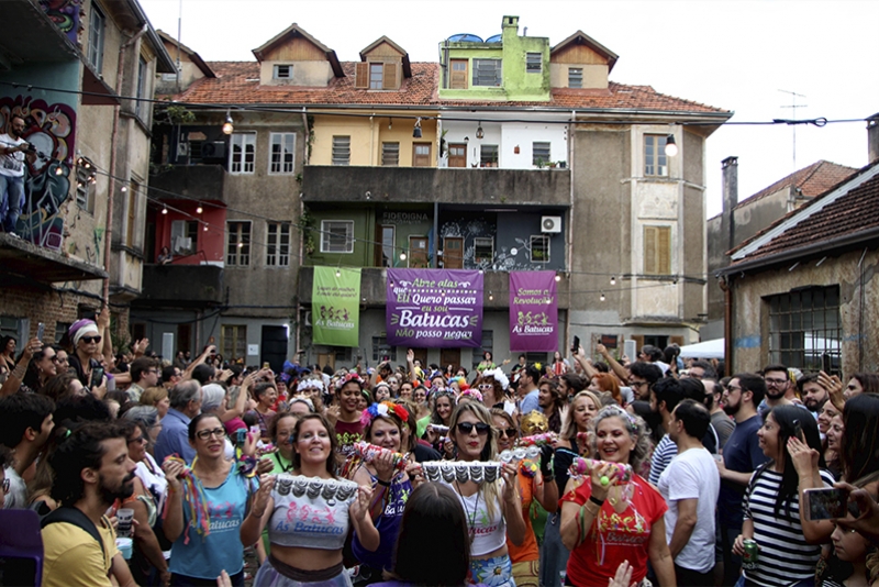 ‘AS BATUCAS’ FAZEM SEU TRADICIONAL CARNAVAL NO VILA FLORES DIA 19 DE JANEIRO, COM A PARTICIPAÇÃO DA RAPPER NEGRA JAQUE