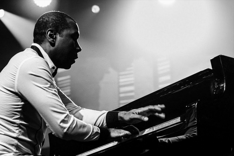 HERCULES GOMES FAZ SHOW EM PORTO ALEGRE MISTURANDO JAZZ E RITMOS BRASILEIROS