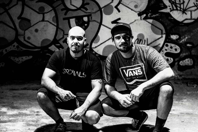 2CRAZY ASSINA COM SELO E ANUNCIA LANÇAMENTO DE EP COM INÉDITAS