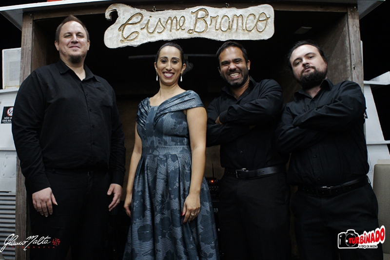 ALMA LUSITANA - GRANDE APRESENTAÇÃO NO BARCO CISNE BRANCO