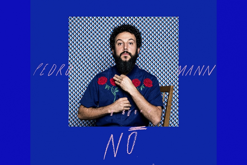 PEDRO MANN CELEBRA A VULNERABILIDADE E A ENTREGA NO AMOR NO CLIPE “NÓ”