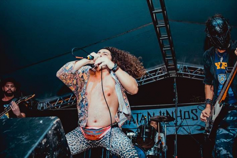 SATANJINHOS: BANDA LANÇA VÍDEO DE NOVO SINGLE QUE TECE FORTES CRÍTICAS AO GOVERNO DE BOLSONARO