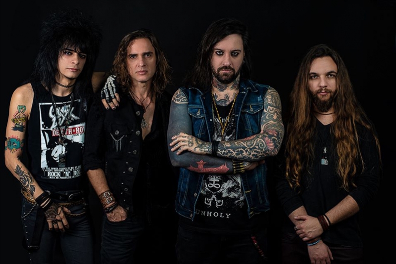 KIARA ROCKS – VÍDEO QUARENTENA SESSIONS DA MÚSICA “REST IN PEACE”