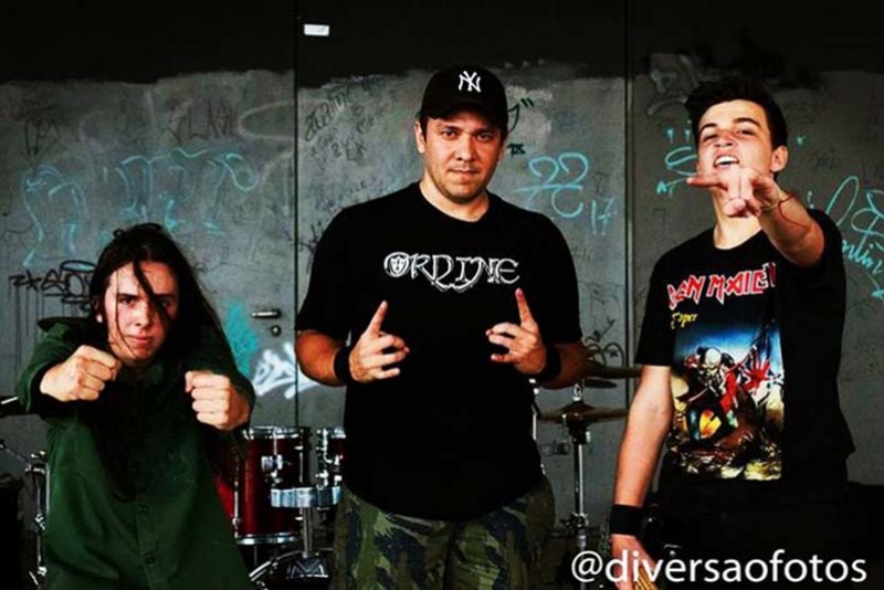 INJÚRIA: ESTREIA LYRIC VÍDEO OFICIAL EM YOUTUBE PARA “FILTHY WORLD”