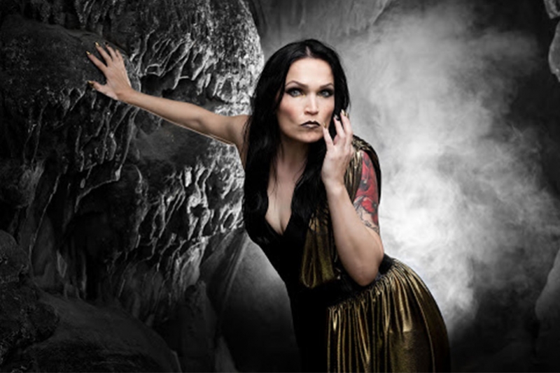 TARJA ANUNCIA RELANÇAMENTO DE SEU ÁLBUM DE INVERNO “FROM SPIRITS AND GHOSTS (SCORE FOR A DARK CHRISTMAS)” EM 6 DE NOVEMBRO DE 2020, VIA EARMUSIC