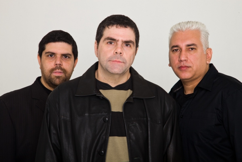 OPINIÃO 35 ANOS E PISCA PRODUTORA APRESENTAM 