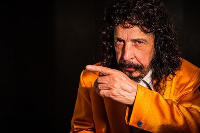 BENITO DI PAULA APRESENTA O SHOW PIANO & VOZ NESTA SEXTA-FEIRA EM PORTO ALEGRE
