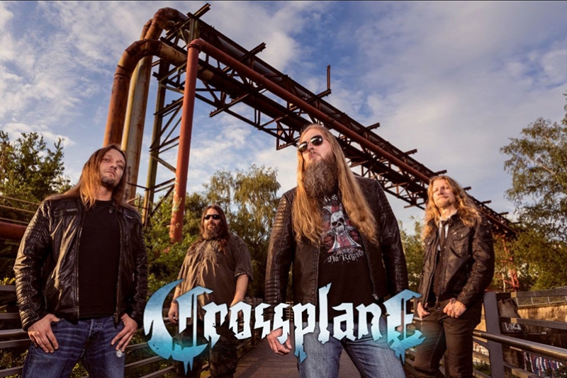 CROSSPLANE LAN&Ccedil;A FISICAMENTE DEBUTE 'CLASS OF HELLHOUND HIGH' PELA SHINIGAMI RECORDS