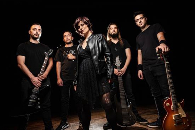 LILITH'S REVENGE: BANDA ESTREIA V&Iacute;DEO OFICIAL AO VIVO EM EST&Uacute;DIO PARA FAIXA "REVENGE"