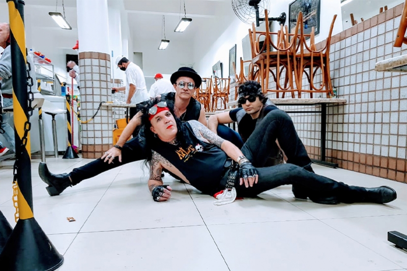 SPADES VANDALL LAN&Ccedil;A VIDEOCLIPE PARA A M&Uacute;SICA &ldquo;P.A. AFTER MIDNIGHT&rdquo;
