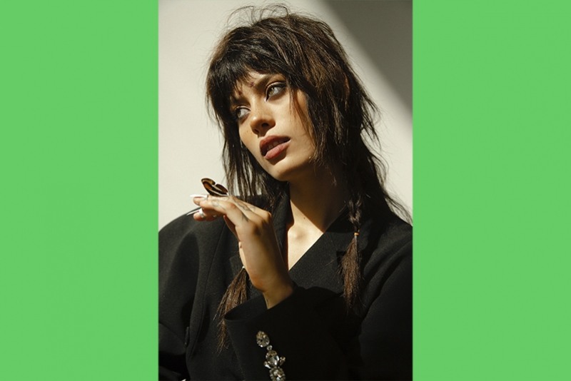 ALISSIC, CANTORA BRASILEIRA RADICADA EM LONDRES, LAN&Ccedil;A NOVO SINGLE