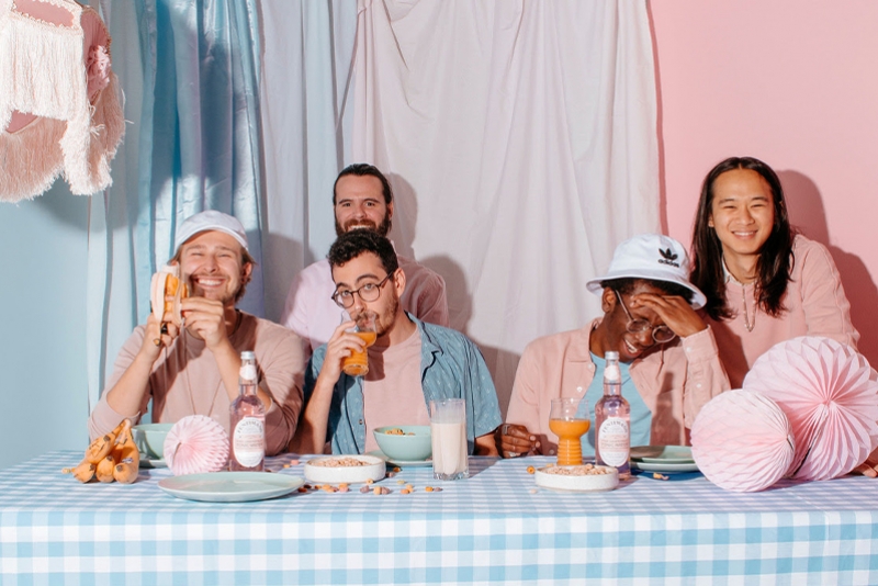 POST MODERN CONNECTION (CA) LAN&Ccedil;A 'FOLIE A DEUX', NOVO SINGLE E CLIPE