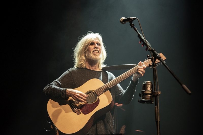 OSWALDO MONTENEGRO TRAZ SEU NOVO SHOW &ldquo;BALADA PARA UM EX-AMOR&rdquo; A PORTO ALEGRE