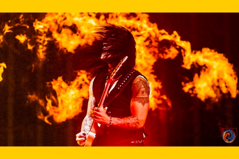 GUITARRISTA BRASILEIRO BILL HUDSON FAR&Aacute; SHOWS COM DORO PESCH NO REINO UNIDO