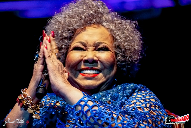 ALCIONE &ndash; APRESENTA&Ccedil;&Atilde;O REPLETA DE CL&Aacute;SSICOS EM PORTO ALEGRE