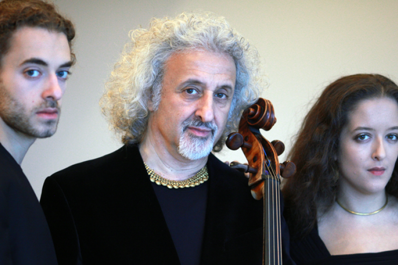 BRANCO PRODUÇÕES APRESENTA MISCHA MAISKY