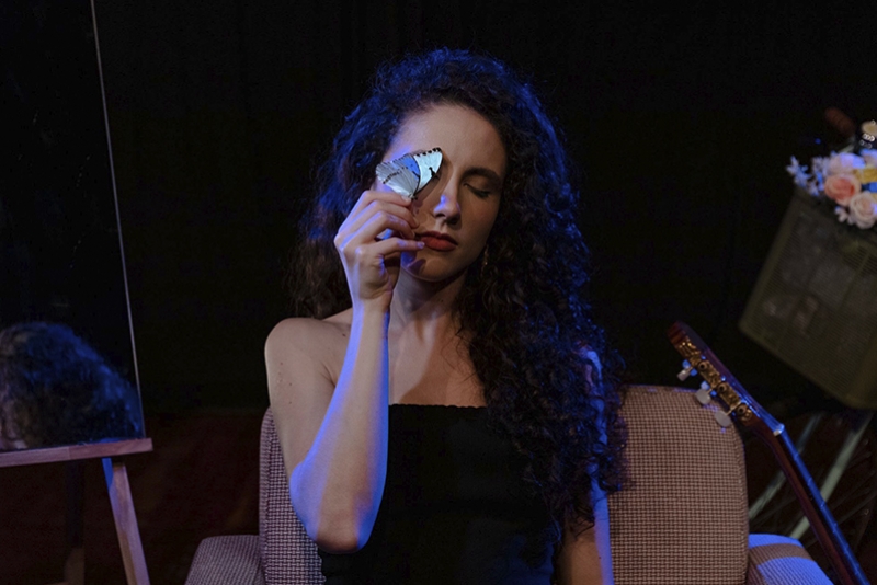 LAURA DALM&Aacute;S LAN&Ccedil;A &Aacute;LBUM 'MINHA ESS&Ecirc;NCIA' DIA 03/4