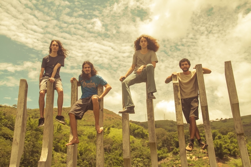 A BANDA DE ROCK PSICODÉLICO AURAMENTAL LANÇA VÍDEO EXPERIMENTAL COM A VOID 