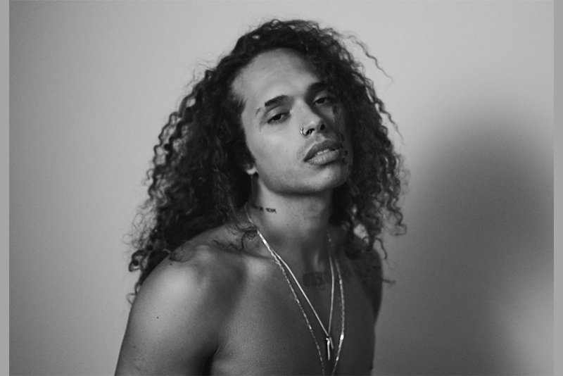 VIT&Atilde;O APRESENTA SHOW REPLETO DE HITS HOJE  EM NOITE DE M&Uacute;SICA E FESTA EM PORTO ALEGRE