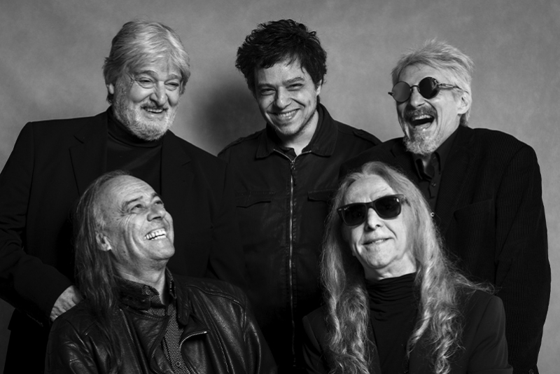 BANDALIERA VOLTA &Agrave; ESTRADA PARA COMEMORAR 40 ANOS DE ROCK!