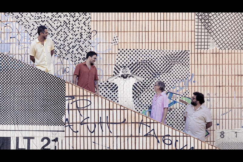 REMOB&Iacute;LIA (M&Oacute;VEIS COLONIAIS DE ACAJU) LAN&Ccedil;A &Uacute;LTIMO SINGLE QUE ANTECIPA O DISCO DE ESTREIA