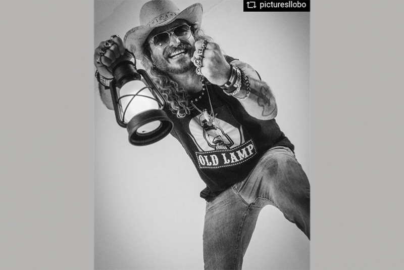 MORRE SERGIO MURILLO, VOCALISTA DA BANDA CEARENSE "OLD LAMP"