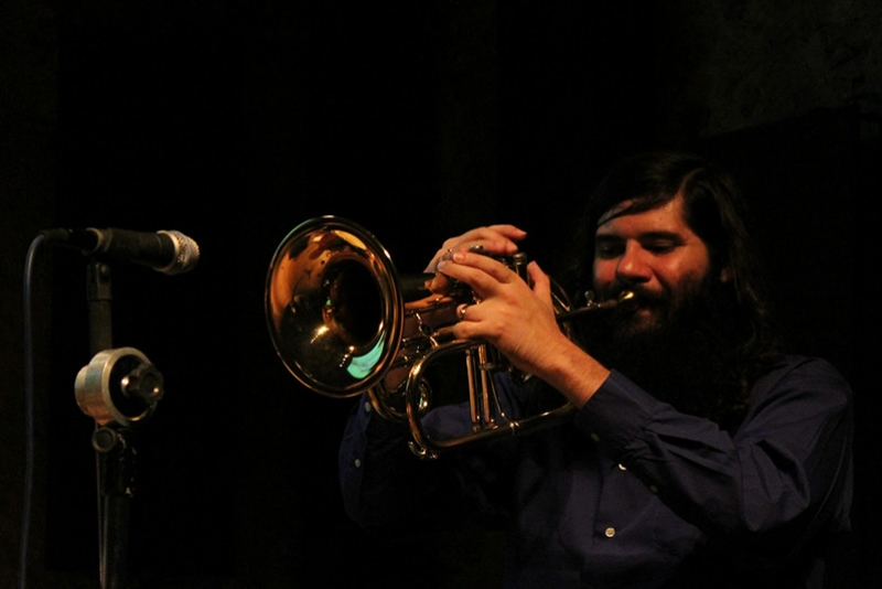 TROMPETISTA CARIOCA AQUILES MORAES E VIOLONISTA GA&Uacute;CHO MATHIAS 7 CORDAS INTERPRETAM JACOB DO BANDOLIM EM SHOW GRATUITO DO PROJETO 10+10