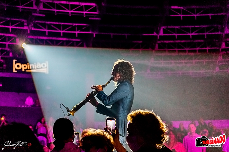 KENNY G. MOSTRANDO TODO SEU VIRTUOSISMO EM SUA PRIMEIRA APRESENTA&Ccedil;&Atilde;O EM PORTO ALEGRE
