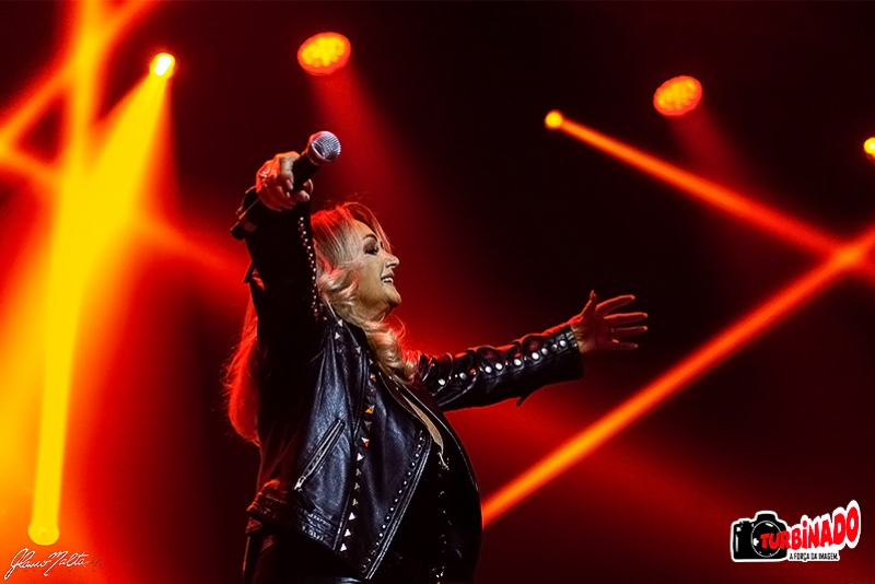BONNIE TYLER - SHOW SURPREENDENTE EM PORTO ALEGRE